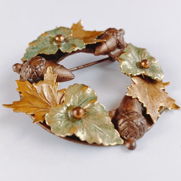 VTG Mid Century Wreath Brooch Acorn Leaf Enamel Fall Jewelry 1950s Pin - Picture 7 of 10